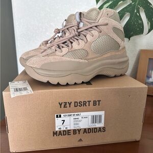 Adidas YZY DSRT Boot M7